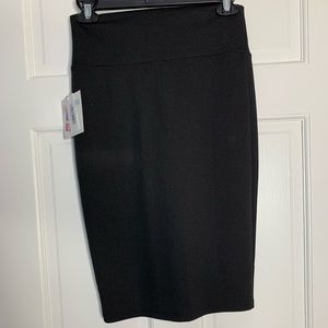 NWT LulaRoe Cassie Skirt Black subtle pattern XS